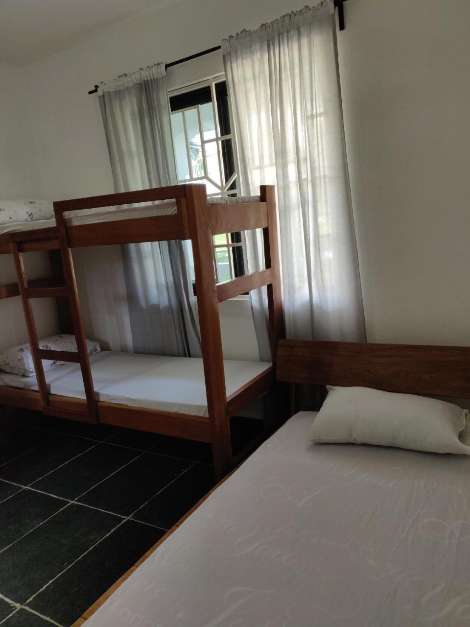 Serenity Haven Lodge Busua Exterior photo