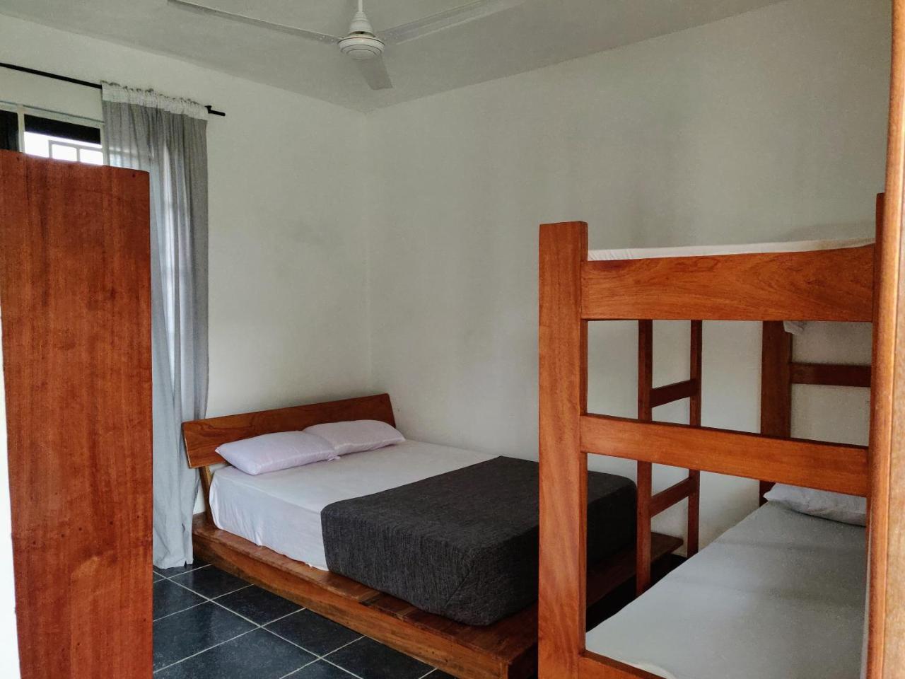 Serenity Haven Lodge Busua Exterior photo